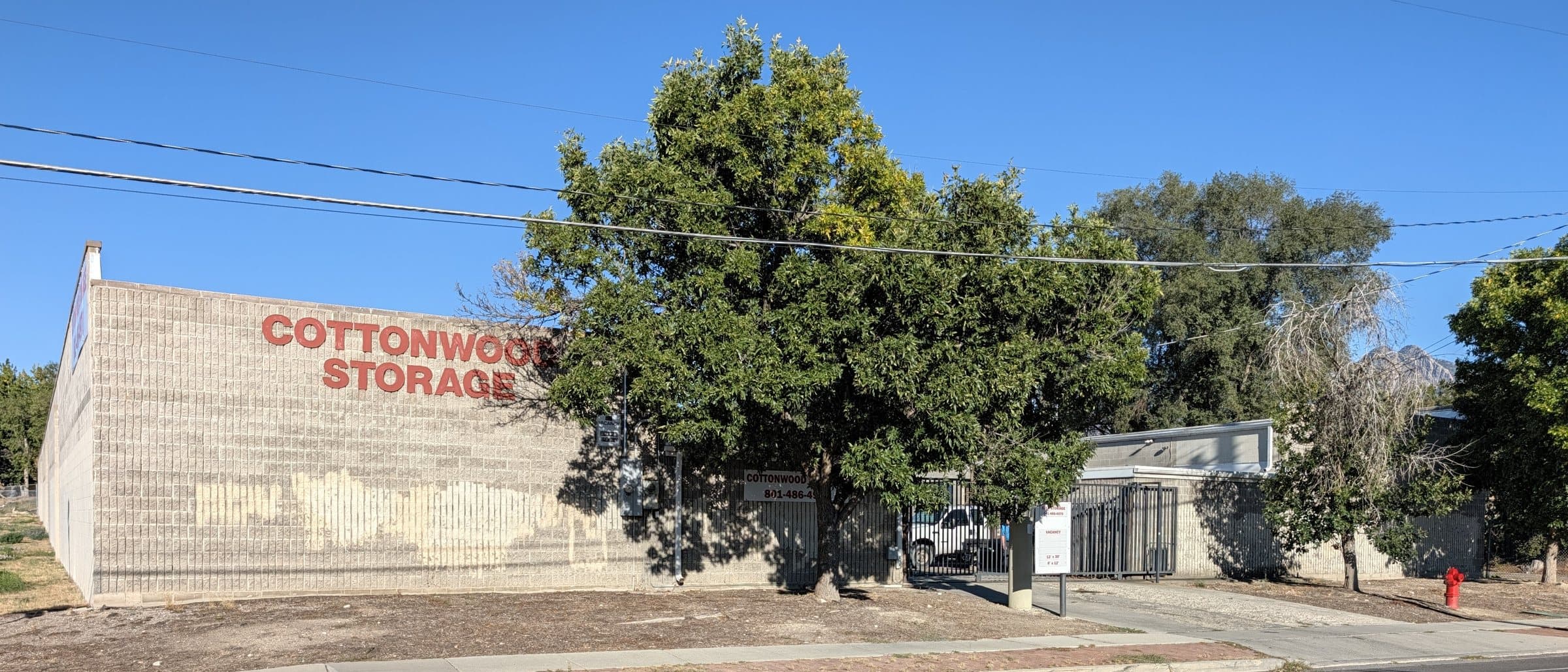 Cottonwood Storage from the street